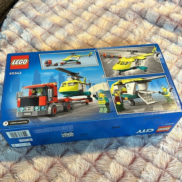 Lego City 60343 Rescue Helicopter Transport - Picture 2 of 2